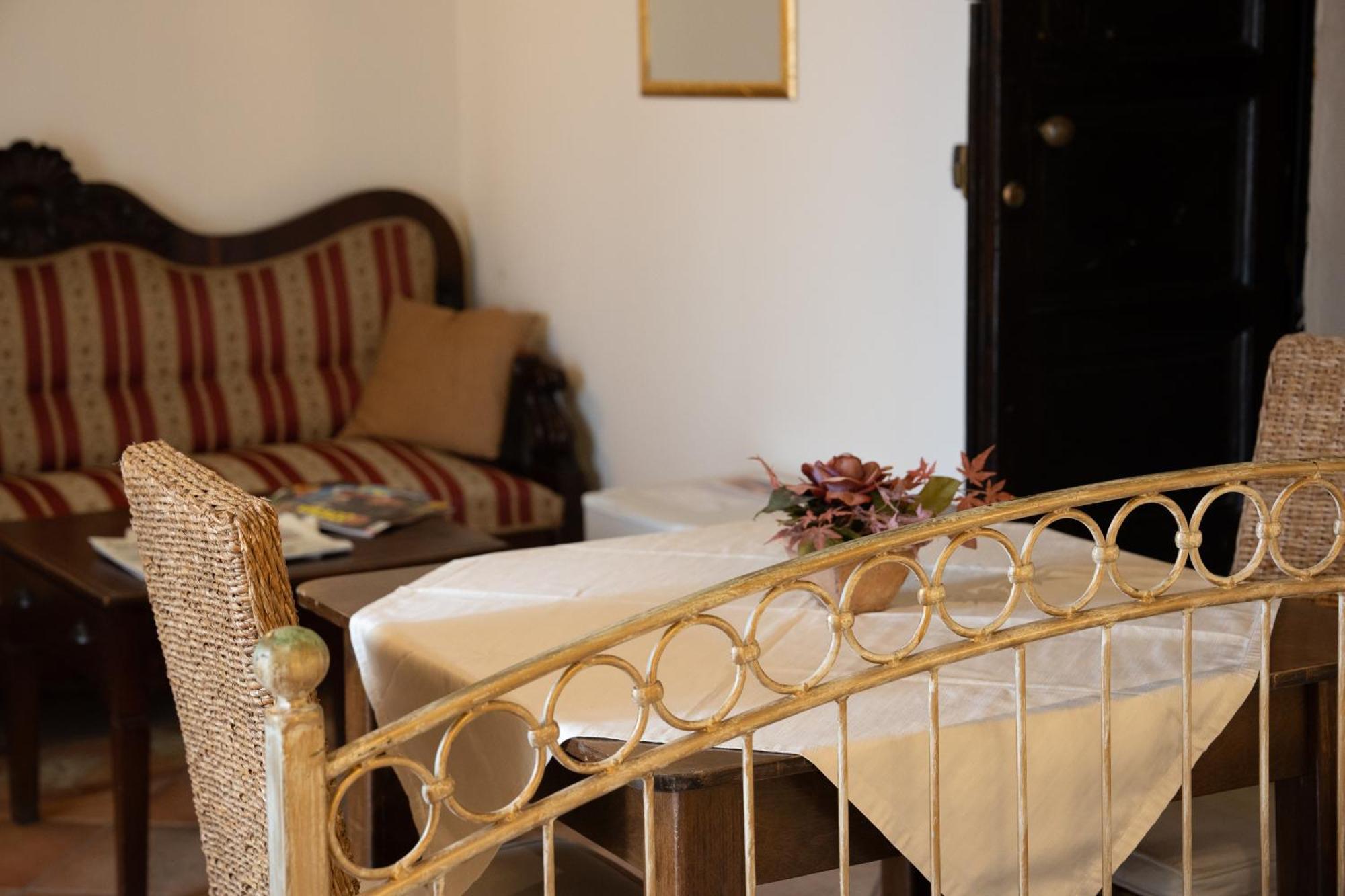 Residenza L'Antico Borgo Hotel Filadélfia Quarto foto