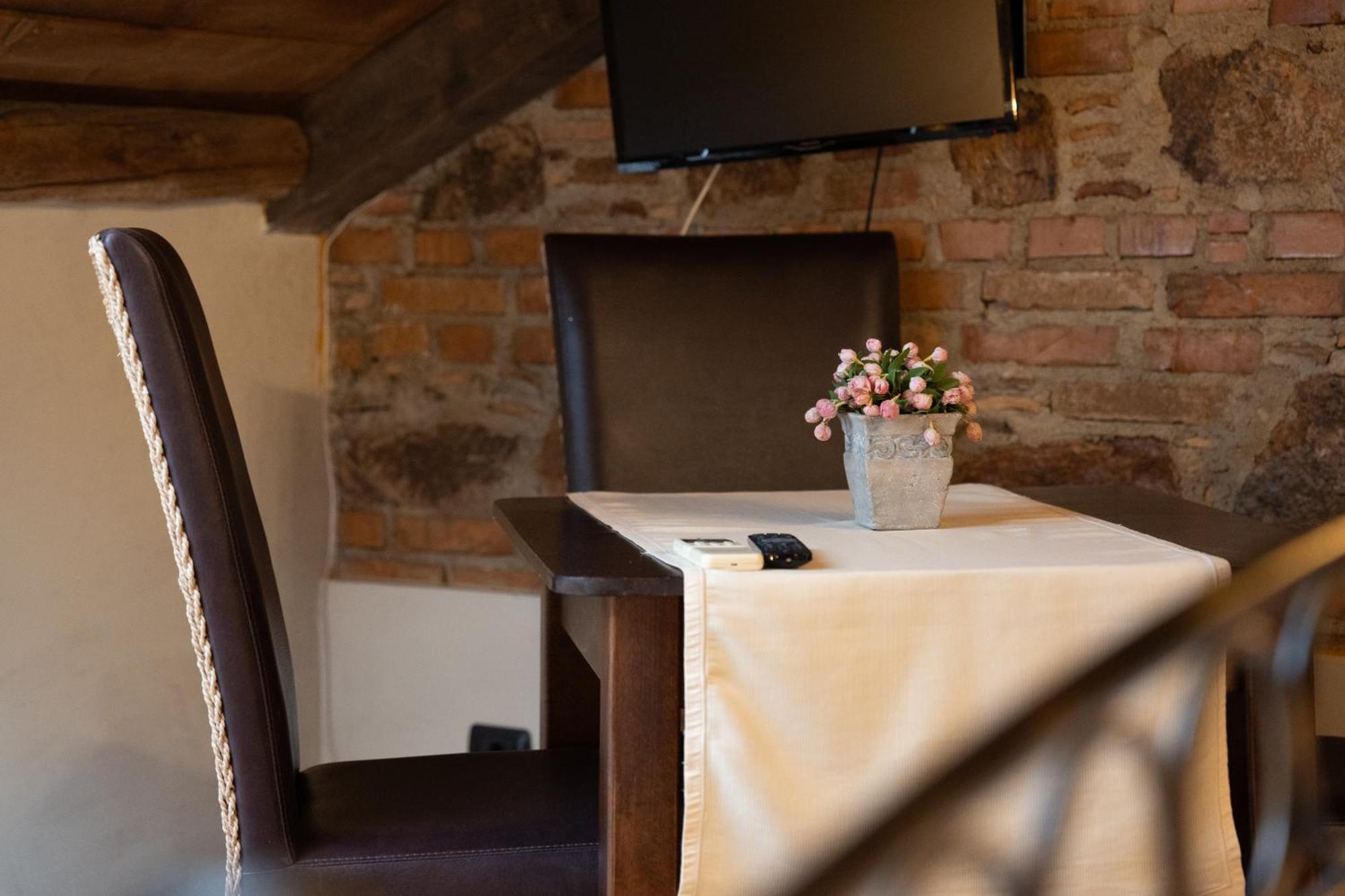 Residenza L'Antico Borgo Hotel Filadélfia Quarto foto