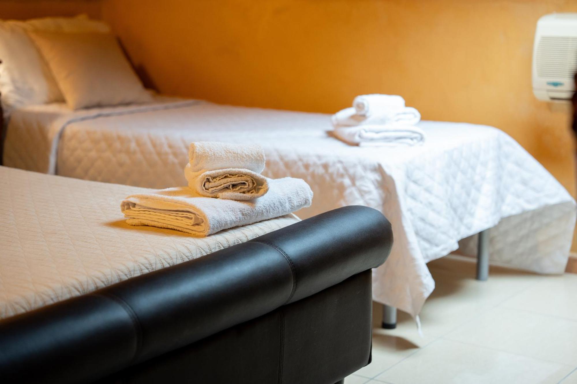 Residenza L'Antico Borgo Hotel Filadélfia Quarto foto