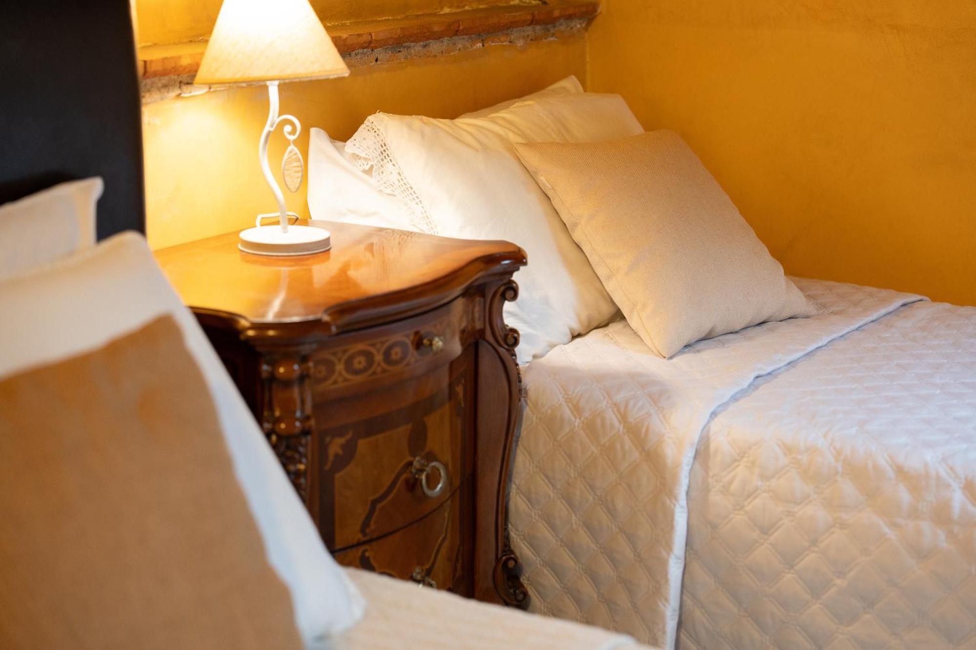Residenza L'Antico Borgo Hotel Filadélfia Quarto foto