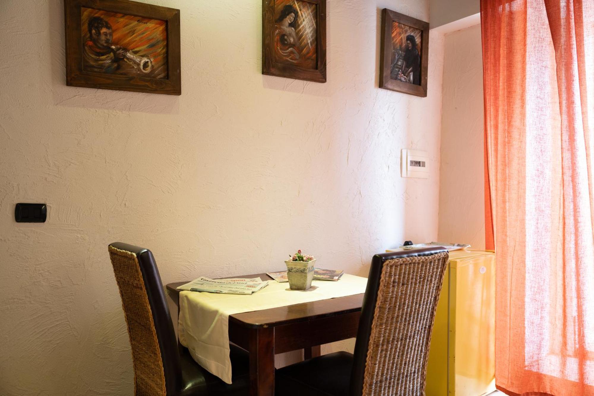 Residenza L'Antico Borgo Hotel Filadélfia Quarto foto